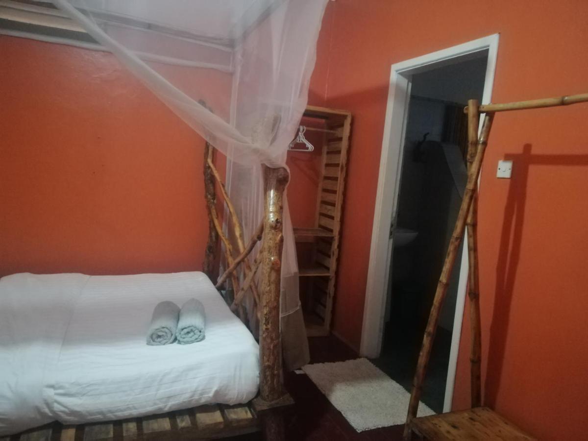 Albergue Jinja Backpackers Exterior foto