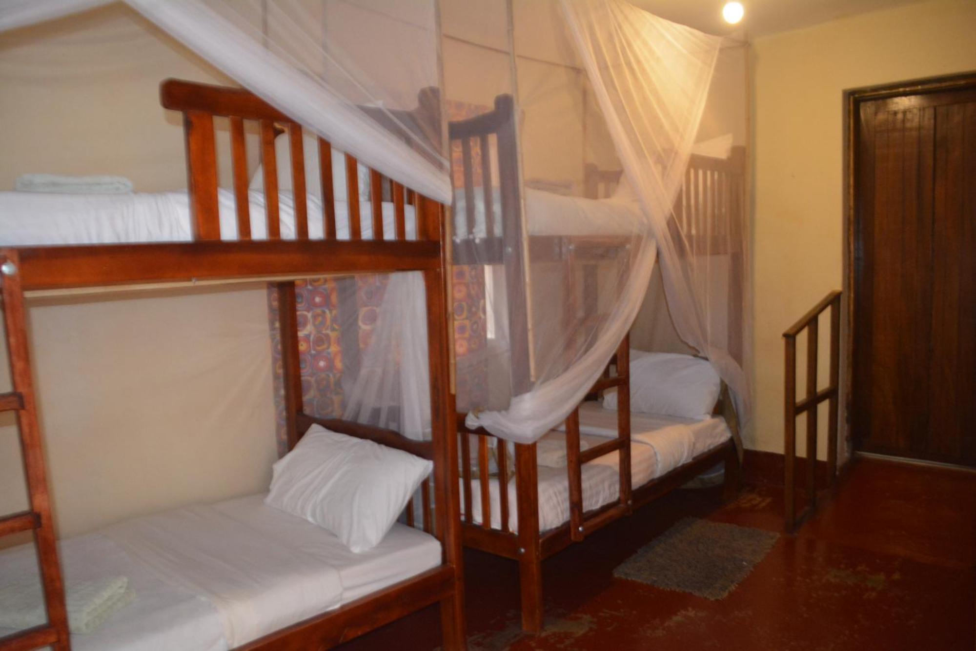 Albergue Jinja Backpackers Exterior foto