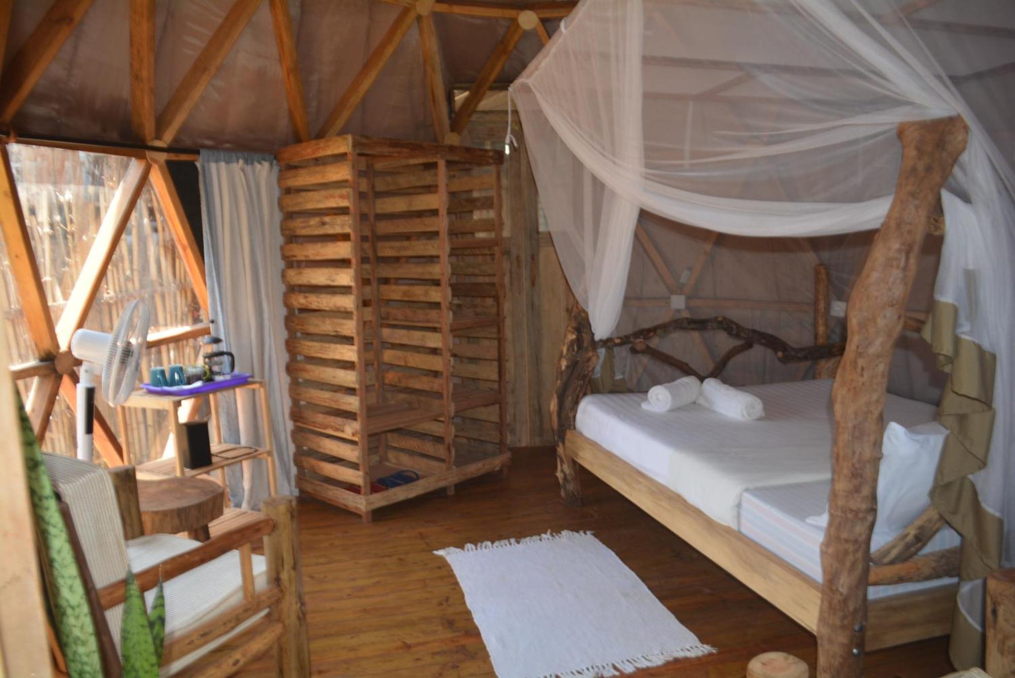 Albergue Jinja Backpackers Exterior foto